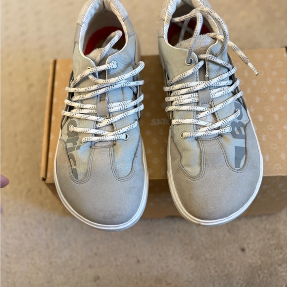 Barebarics  Sneakers. Like new - Picture 1 of 3